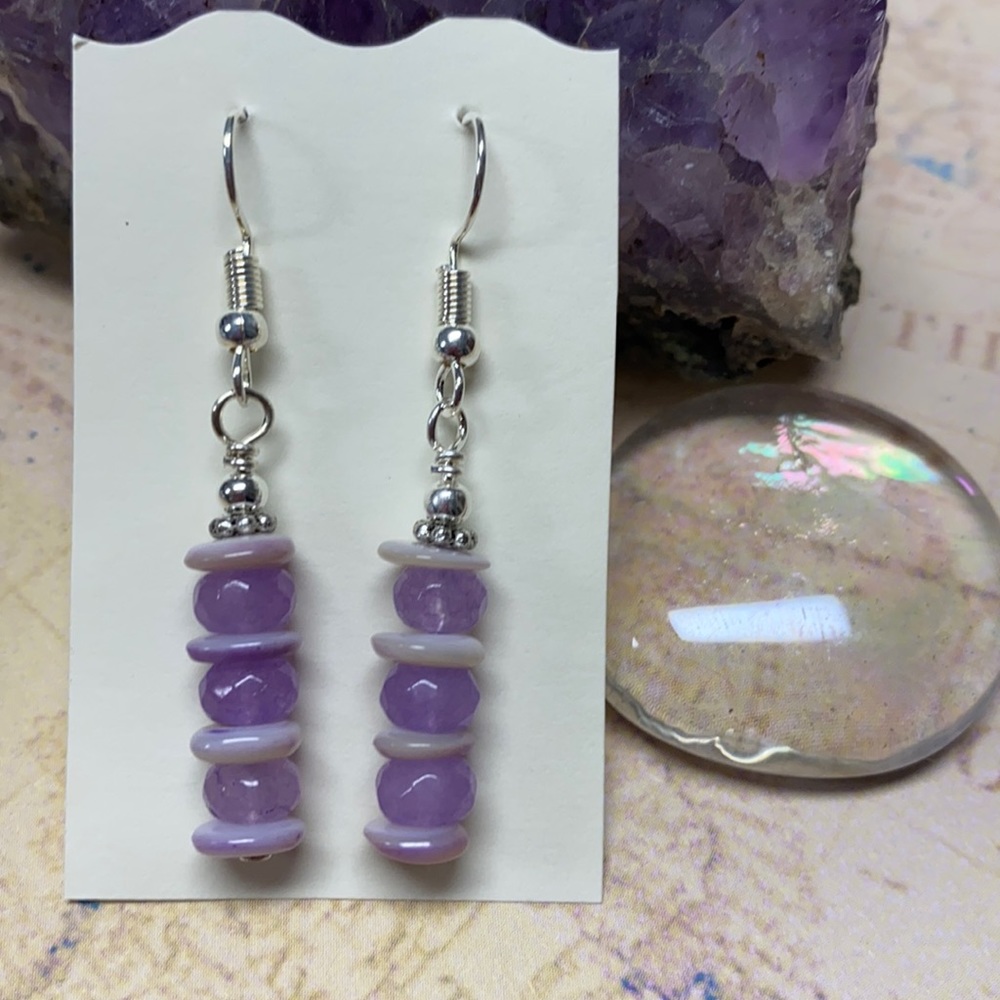 NWOT Lavender agate & shell stacked earrings NEW